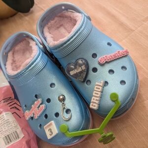 Crocs Women's Size 8 Mean Girls Classic Platform Clog